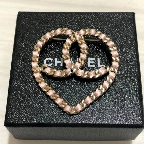 CHANEL CC Logo Pink Cord Heart Brooch Gold Tone Pin 09C Auth w/Box D-d1132 - Picture 9 of 9